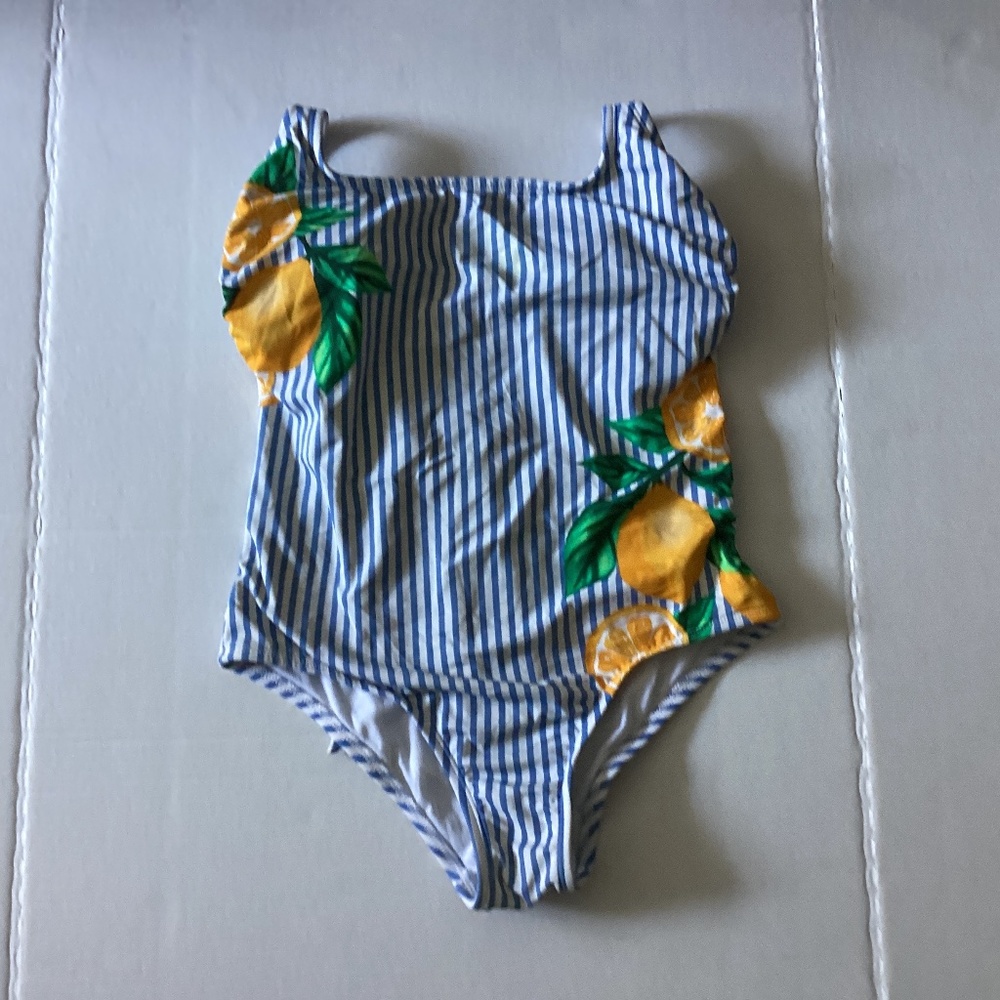 Kona Sol one piece bathing suit size M use